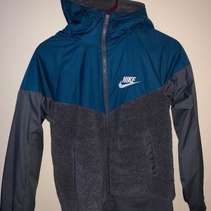 Nike Sherpa Windrunner Sport Casual Hooded Jacket